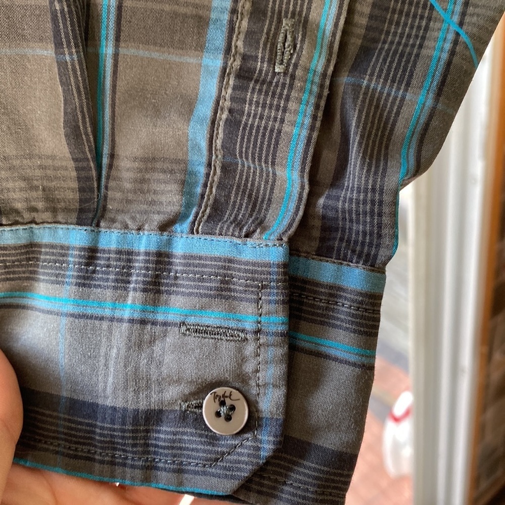 Mens hawk button up shirt​​​ - Picture 7 of 8